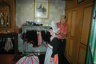 04 Nederland
 Hero