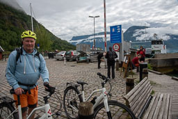 05-Sykkeltur i Lustrafjorden
 Hero